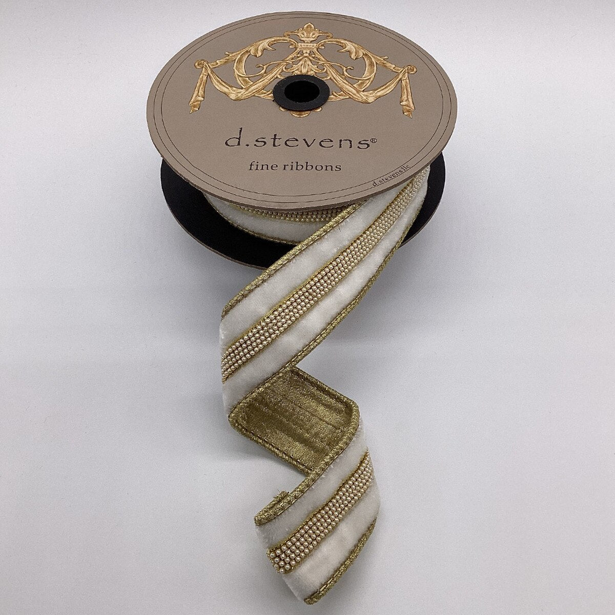 1.5" x 5yds velvet small pearl center trim, winter white