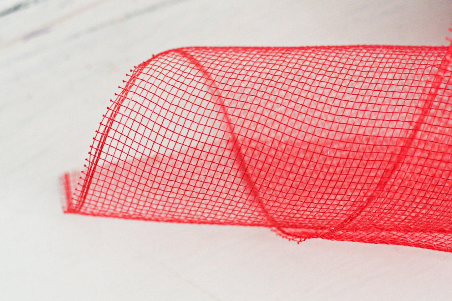 10"X10YD MESH RED - Burlap and Bling Decor