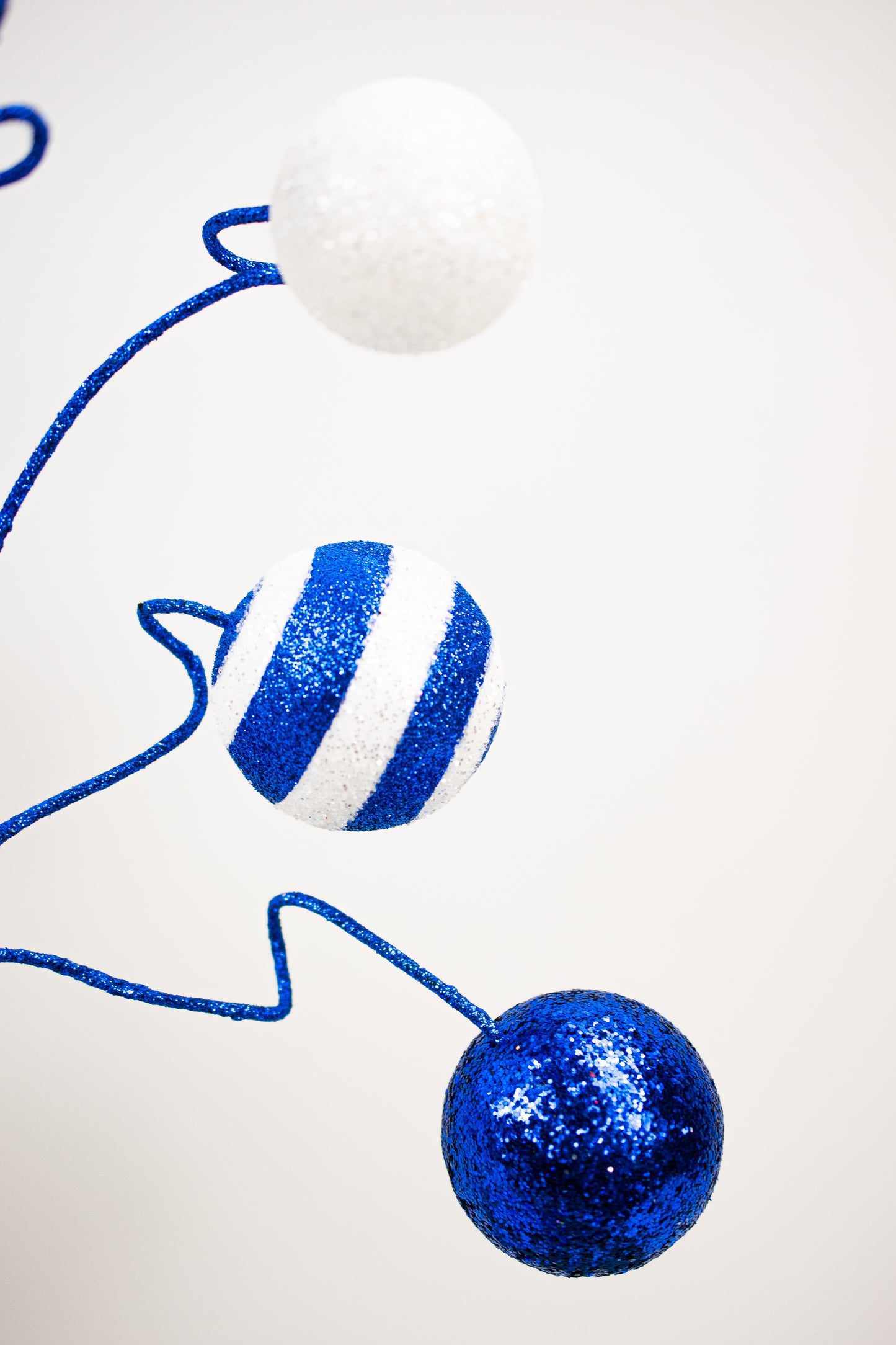 19"L STRIPE/SOLID BALL PICK ROYAL BLUE/WHITE - Burlap and Bling Decor