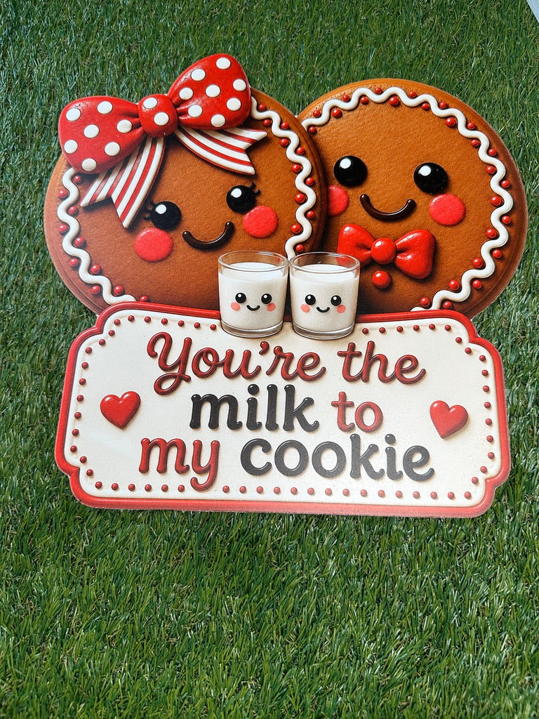 Double Red Cookies w/Milk 12"