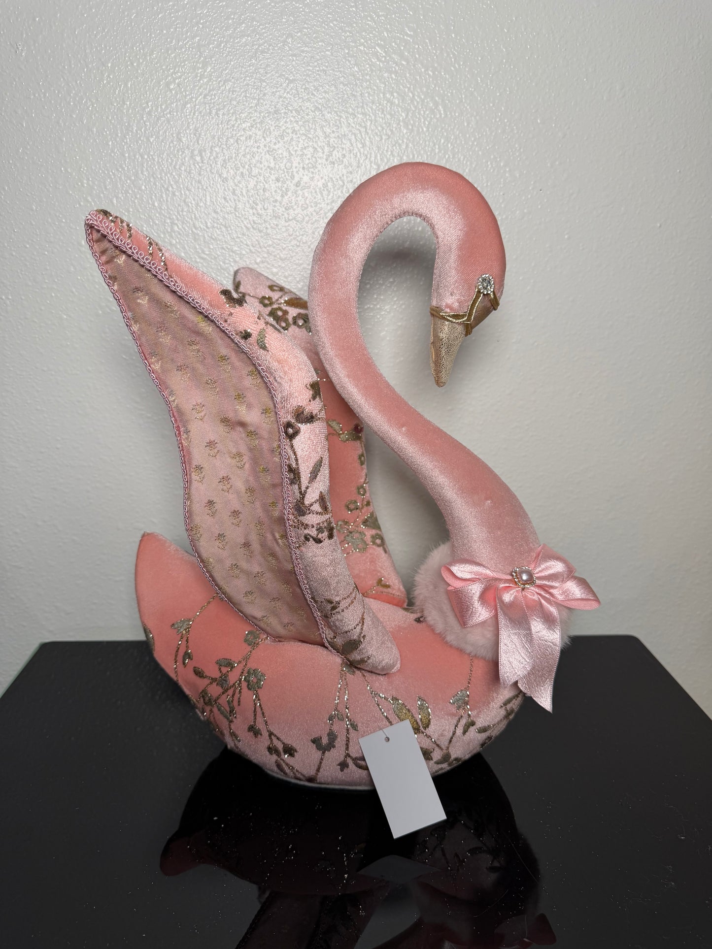 SWAN PINK 31 30 42CM