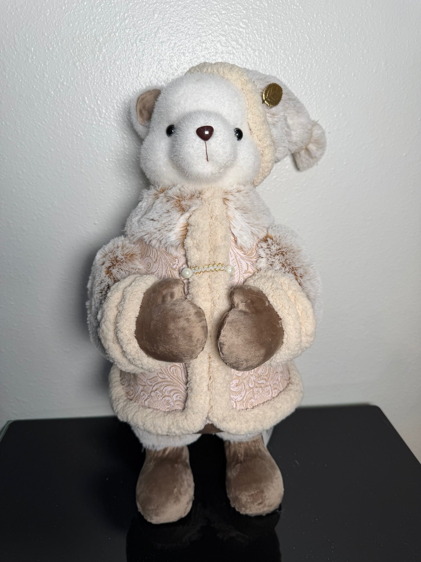 STANDING BOY WOODLAND BEAR 25 21 55CM