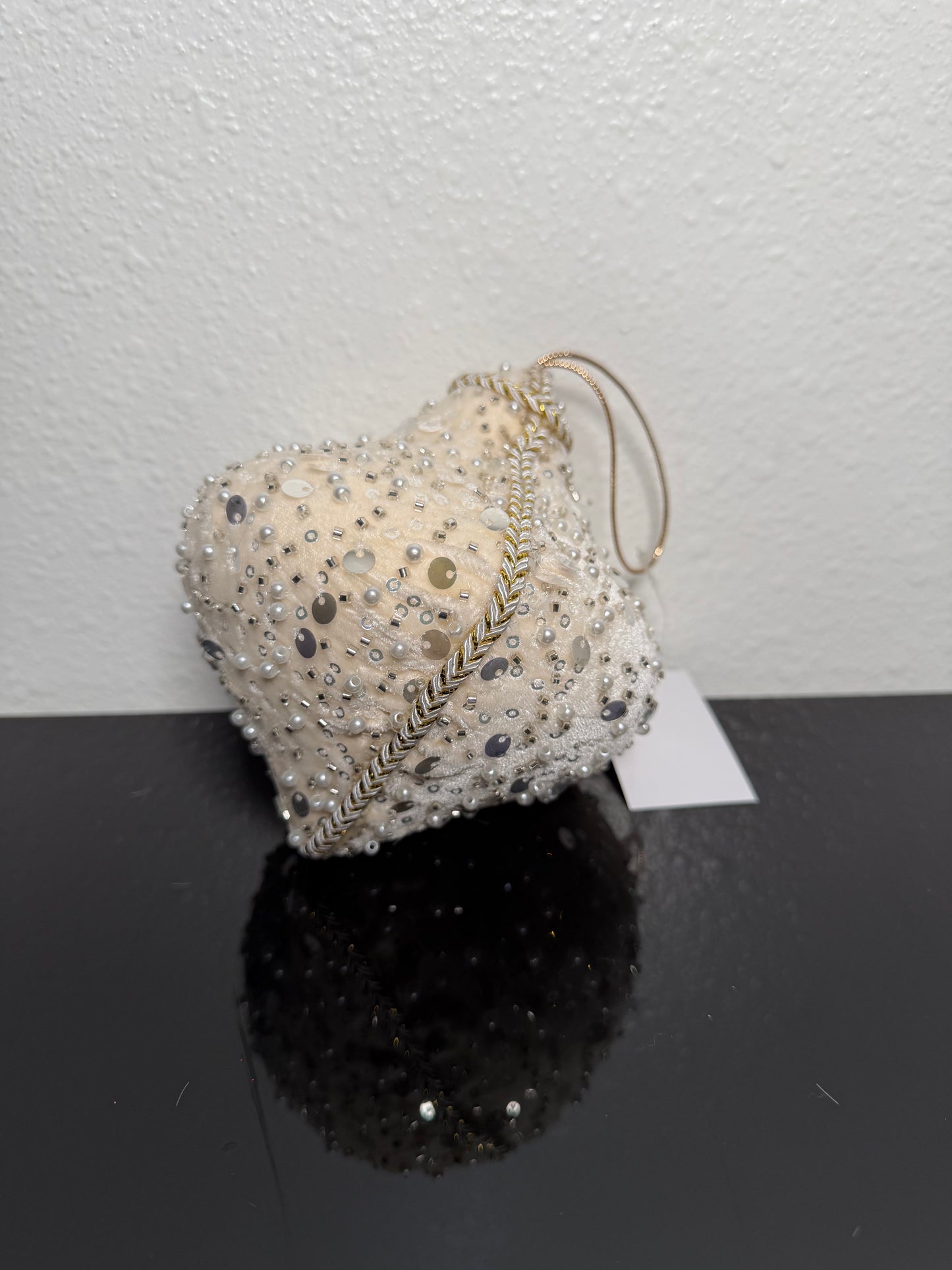 HANGING ORNAMENT SEQUIN WHITE 13 13 14CM