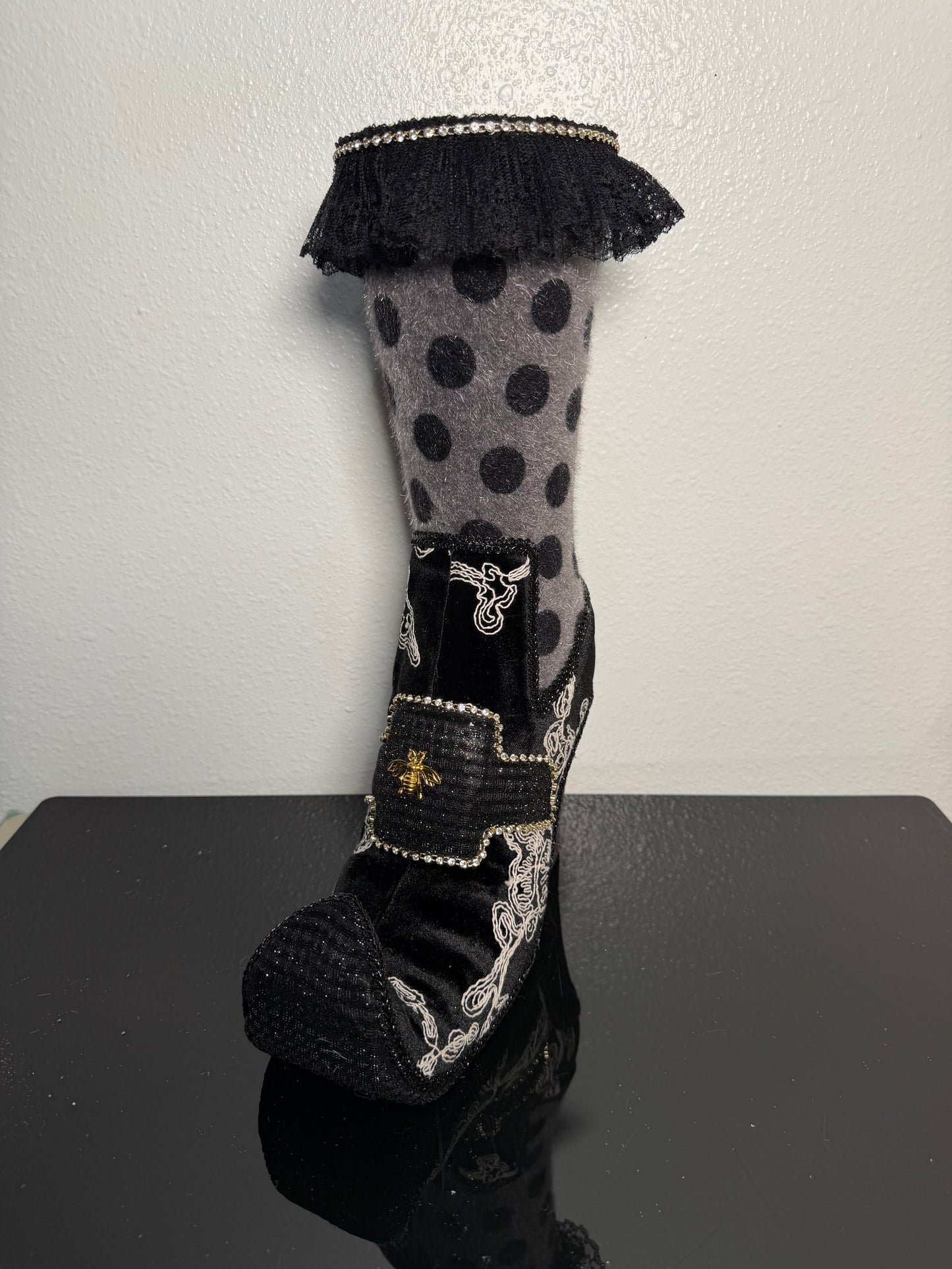 WITCHES BOOTS BLACK/GREY/WHITE TRIM 26 20 38CM