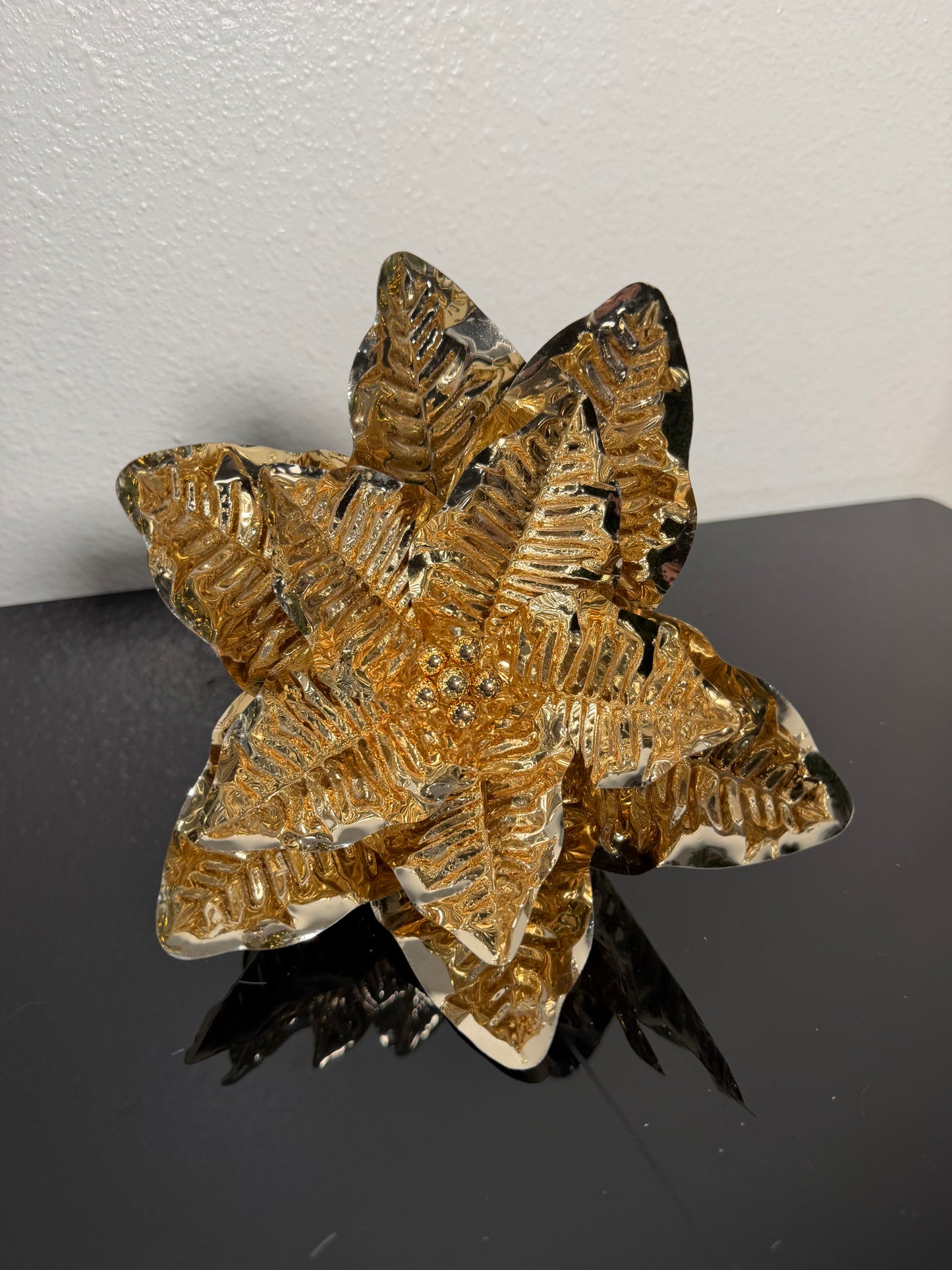 METALLIC GOLD FLOWER PICK