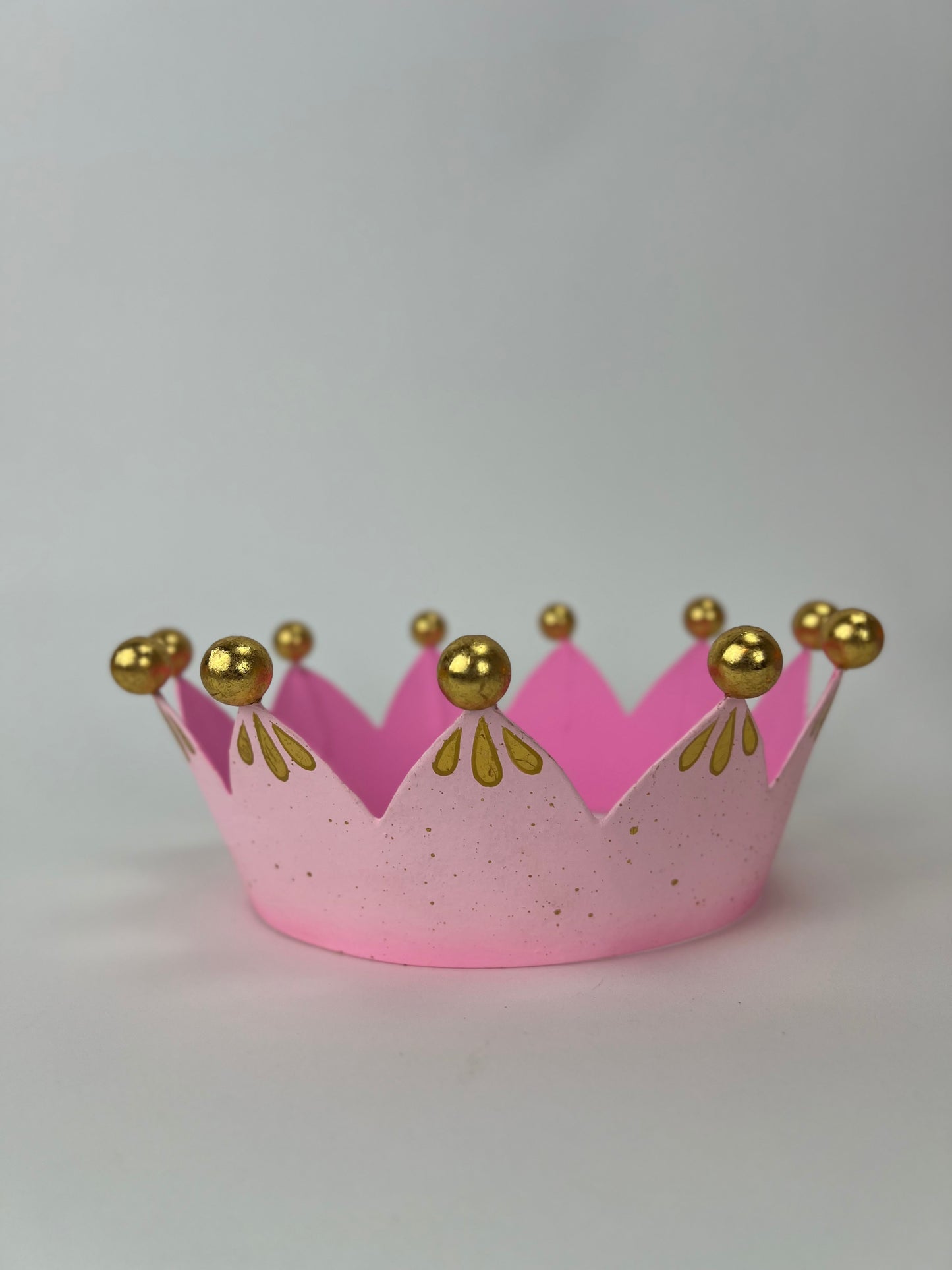 Patisserie Crown Papermache, 8" - Burlap and Bling Decor