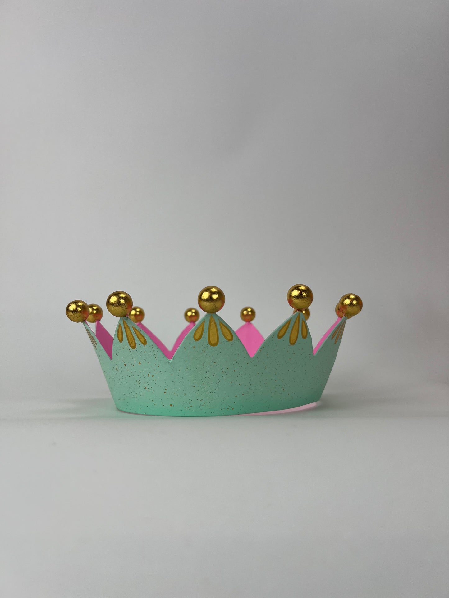 Patisserie Crown Papermache, 8" - Burlap and Bling Decor