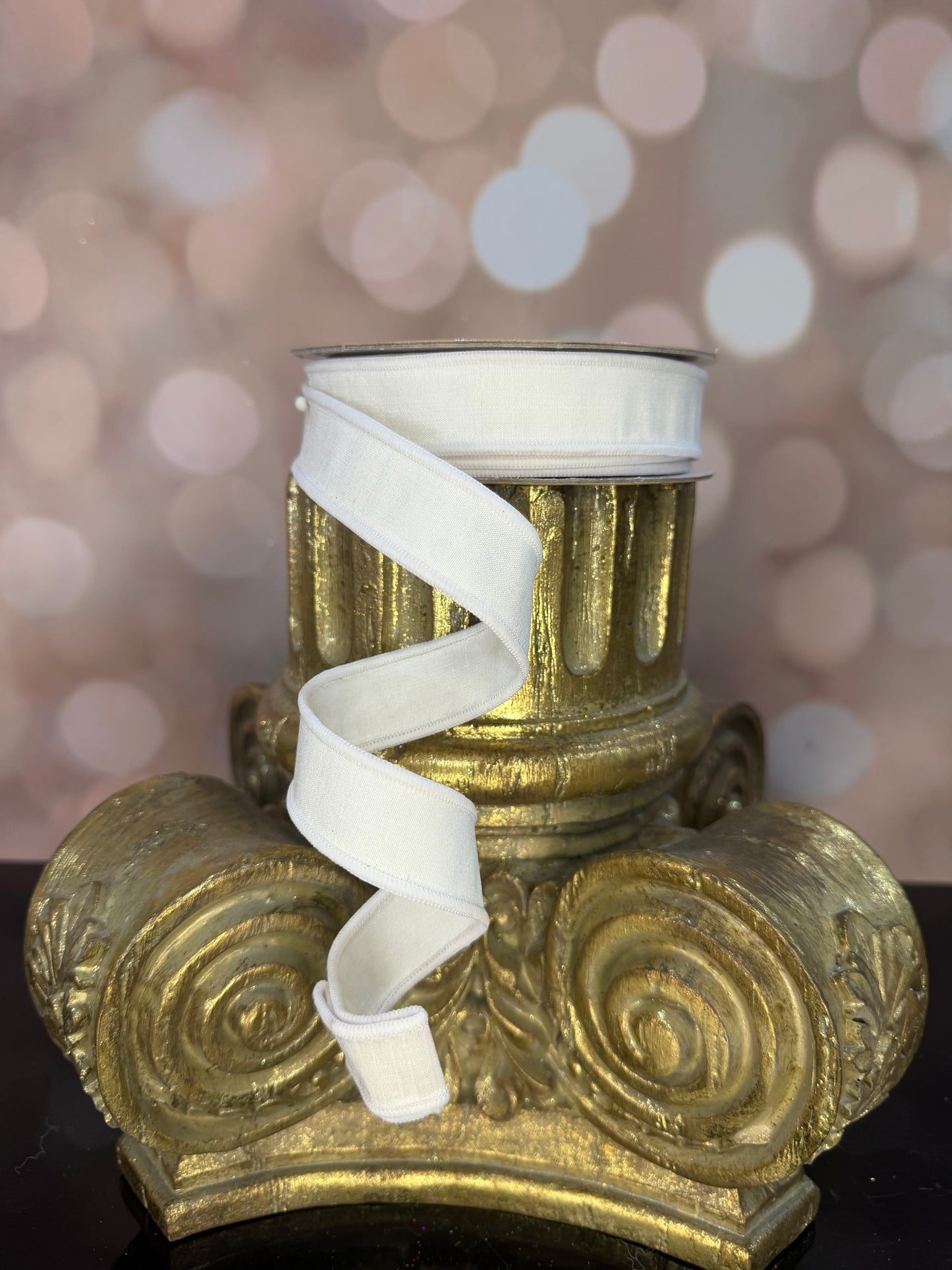 7/8"X10YD-WINTER WHITE DUPIONI WIRED RIBBON