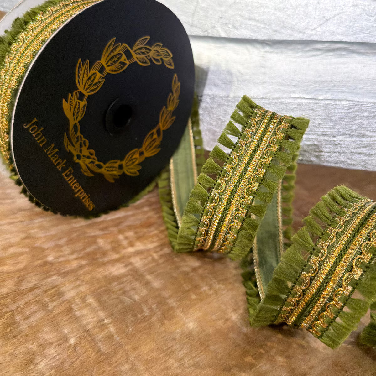 1.5" X 10YDs Tassel DBL Fringe Dupion Green