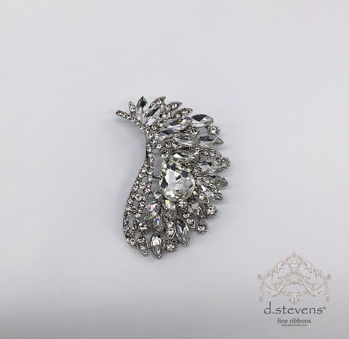 3.5“ pear marquise shape jewel clip, clear silver - Burlap and Bling Decor