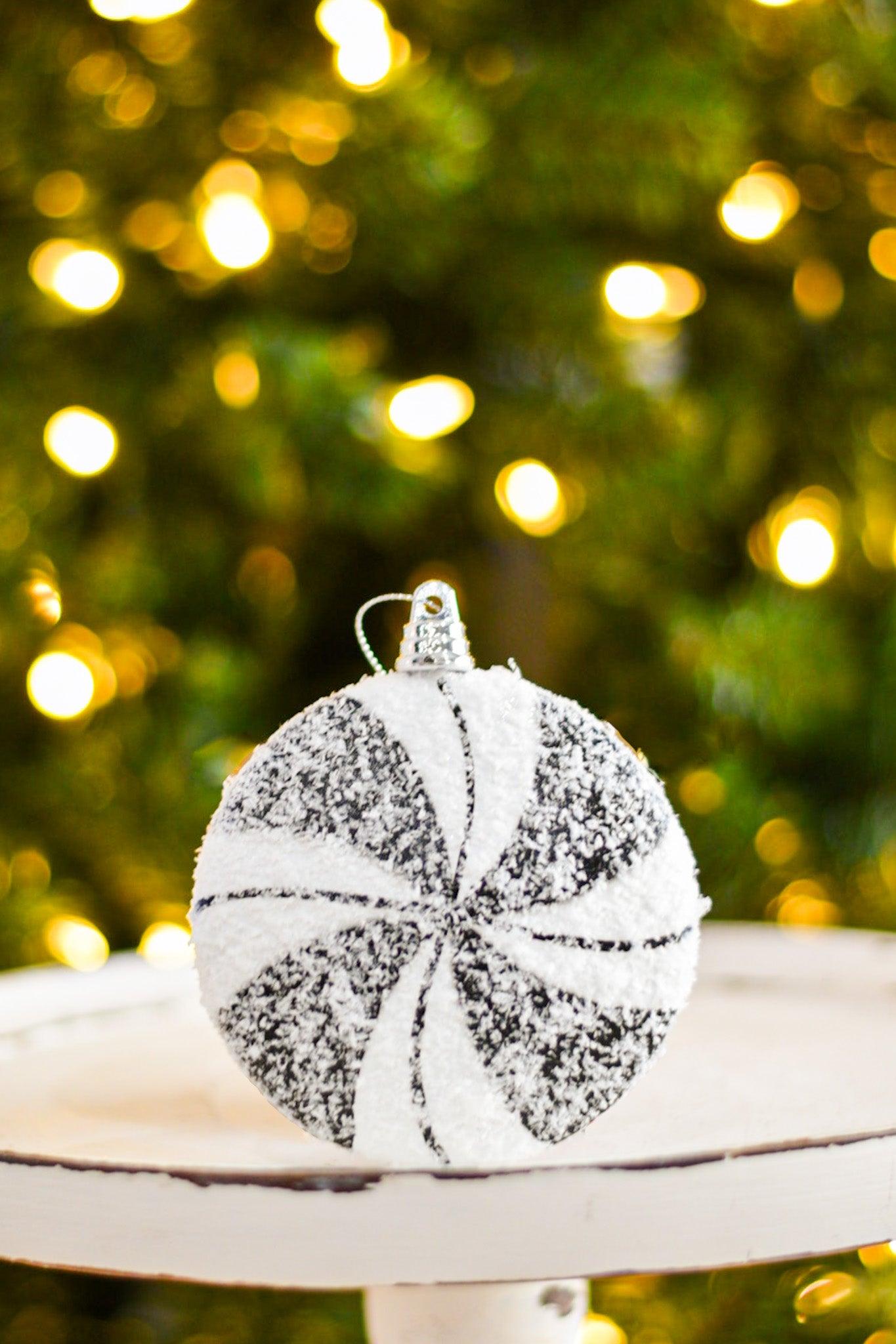 4in White Black Swirl Flat Ball - Burlap and Bling Decor