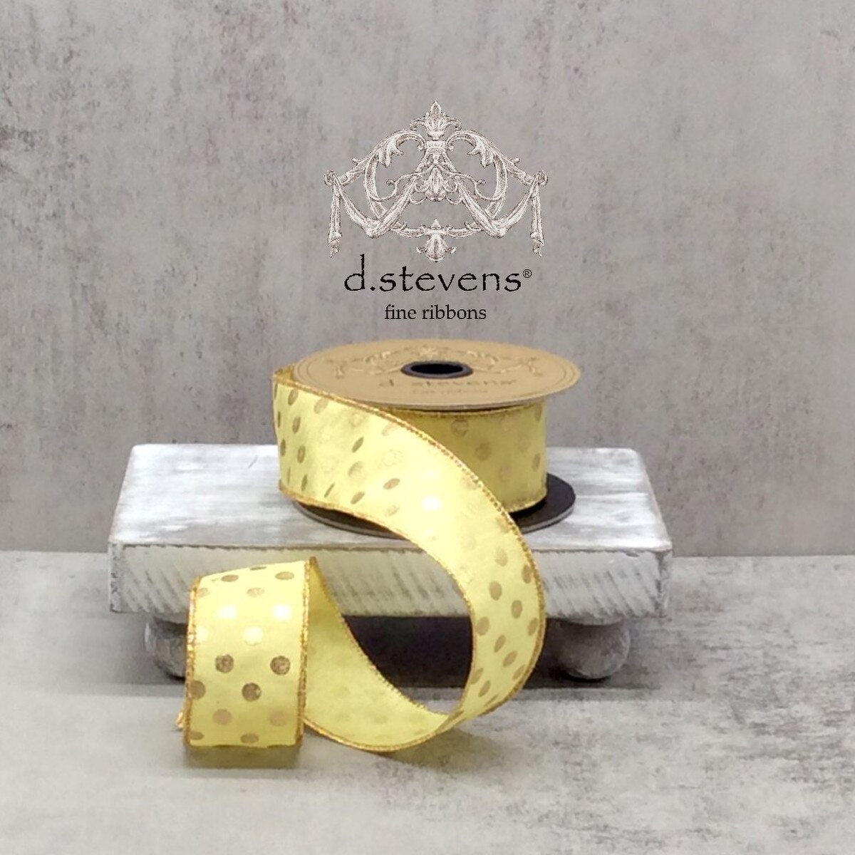 1.5“ X 10YDS FAUX DUPION GOLD METALLIC POLKA DOT, LIGHT YELLOW WIRED RIBBON - Burlap and Bling Decor