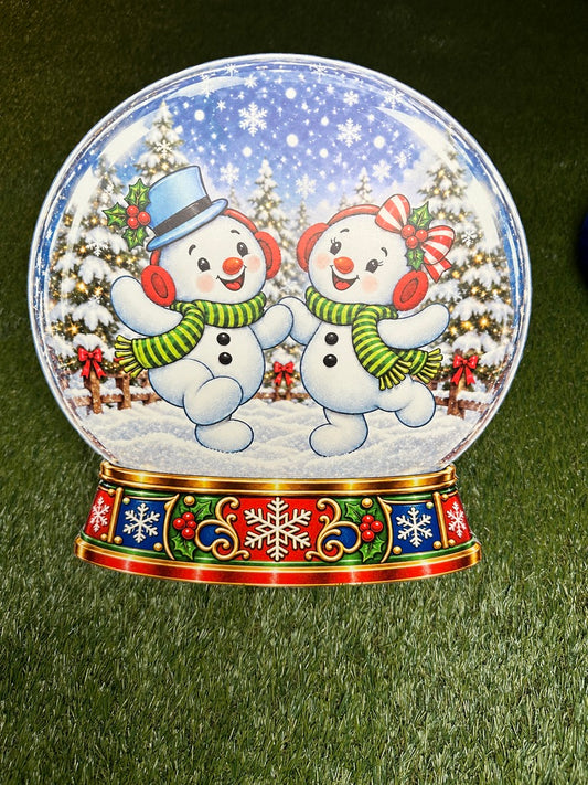 Snow Globe Snow Couple  13"