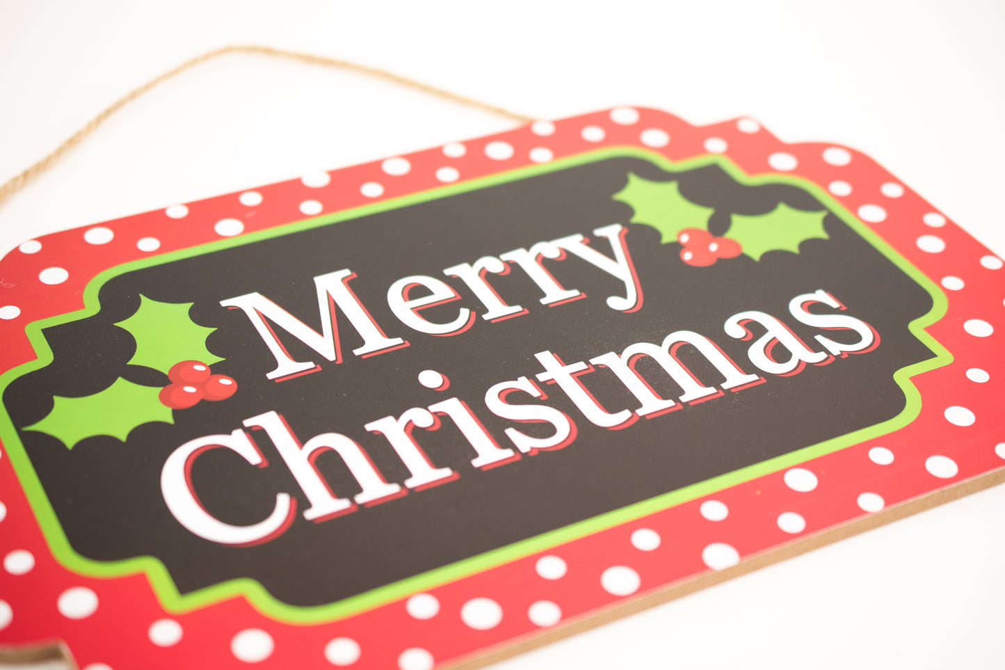 12.5"L X 8"H MDF MERRY CHRISTMAS Color: BLACK/RED/WHITE/GREEN