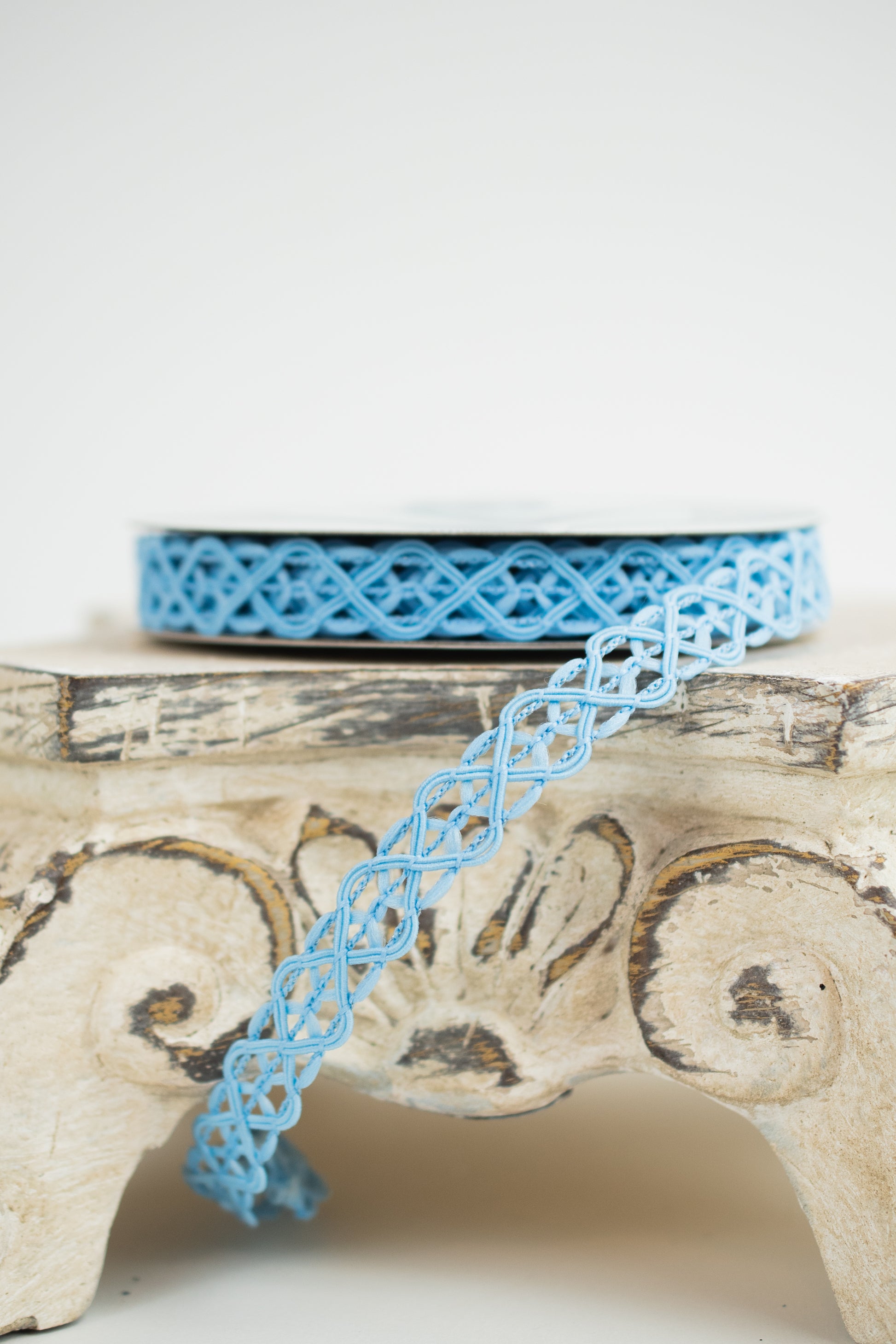 5/8"X10YD OPEN WEAVE TRIM, WIRED SKY BLUE - Burlap and Bling Decor