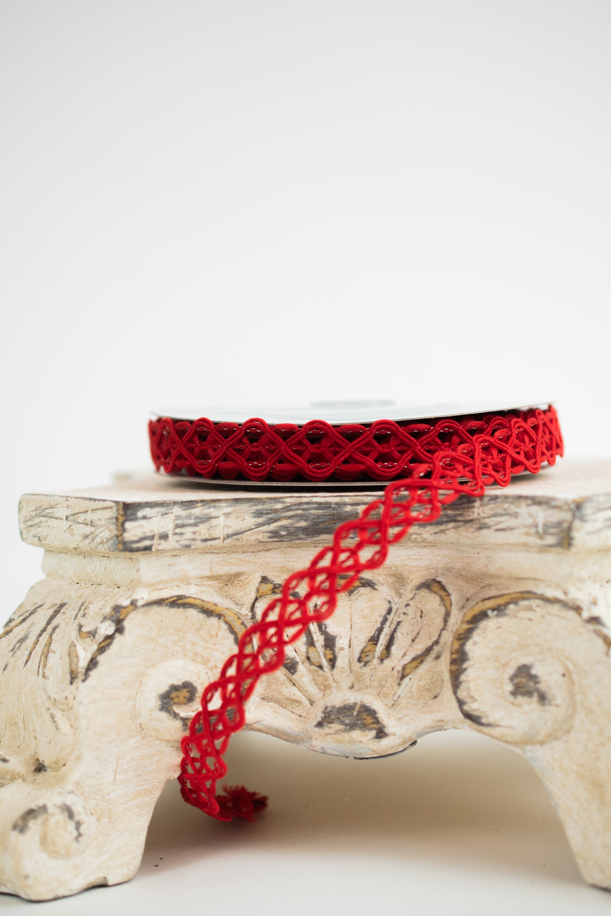 5/8"X10YD OPEN WEAVE TRIM, WIRED RED - Burlap and Bling Decor