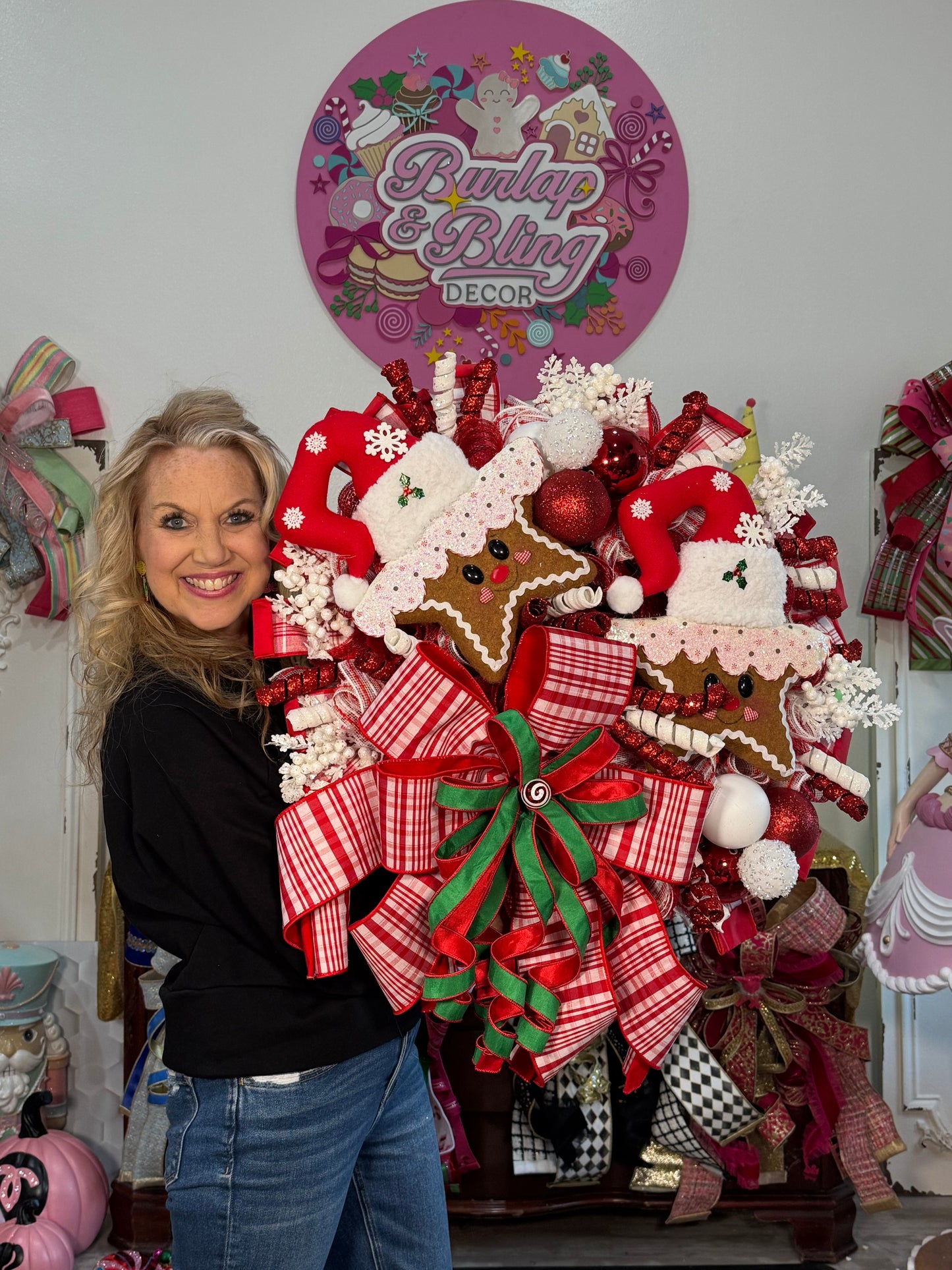 Santa Gingerbread Stars Wreath