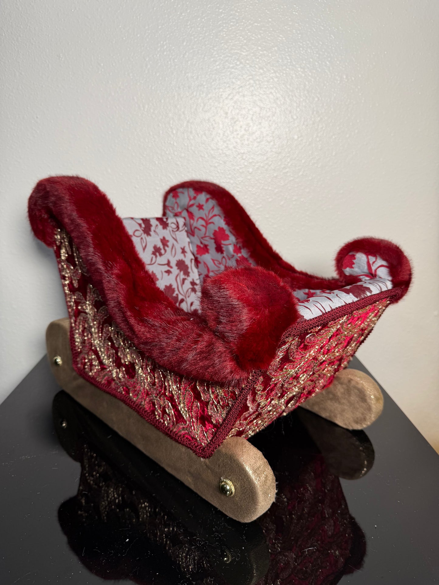 Red Sleigh 12.6"