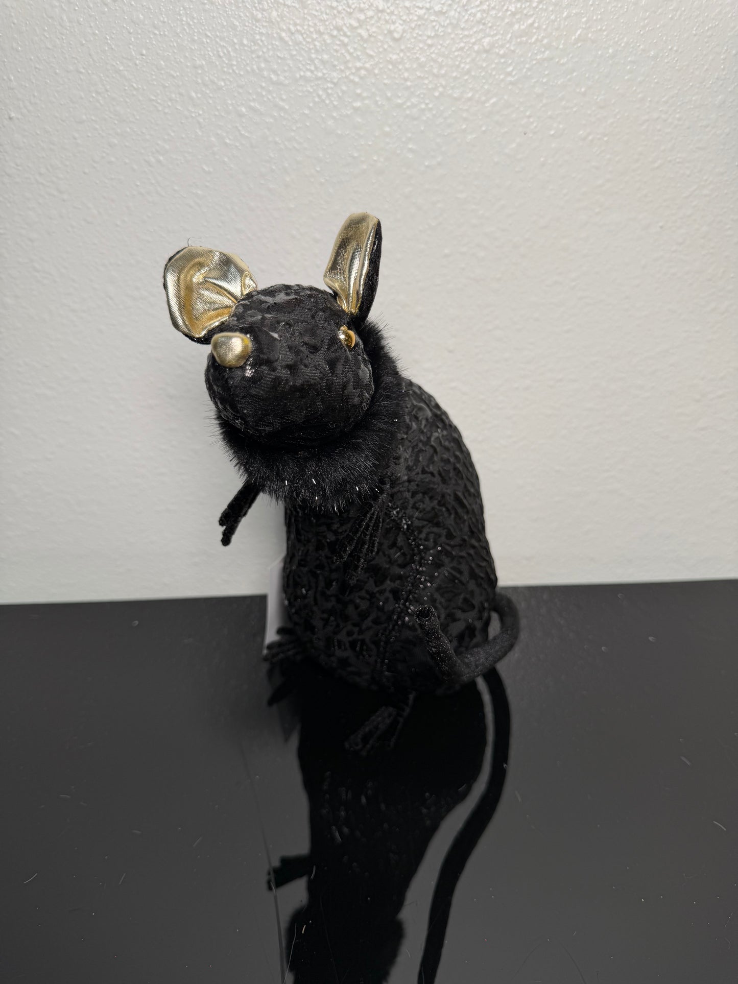 SITTING MOUSE BLACK WITH GOLD EARS 20 14 25CM