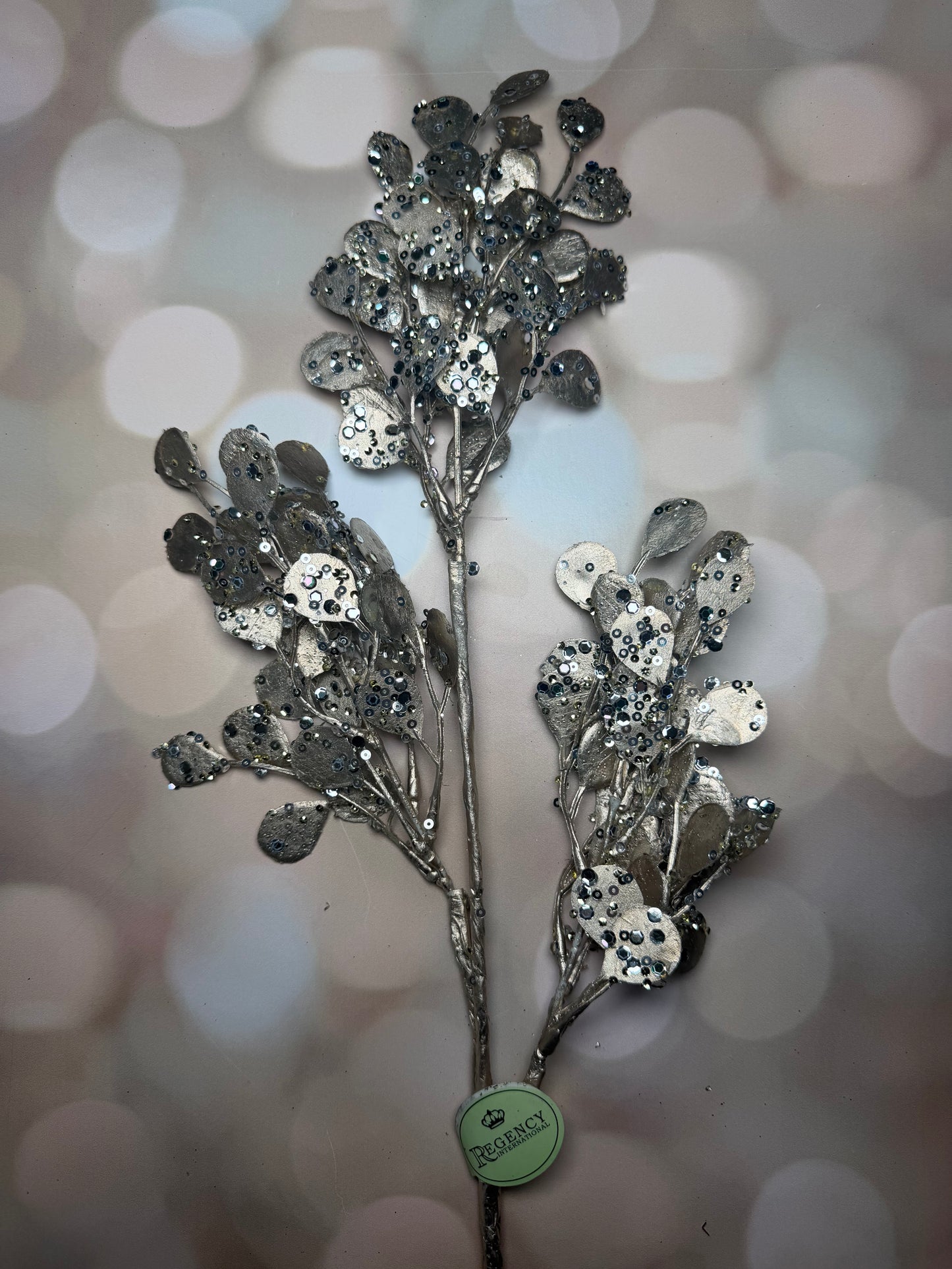 25" GLITTER SEQUIN EUCLYPTUS SPRAY PLAT