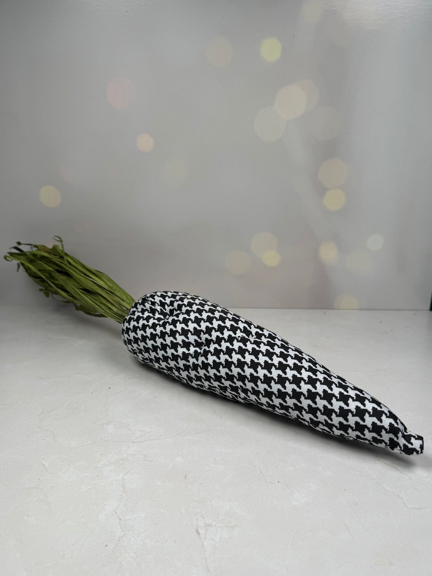 Houndstooth Carrot 18" X 4" Black White - Burlap and Bling Decor