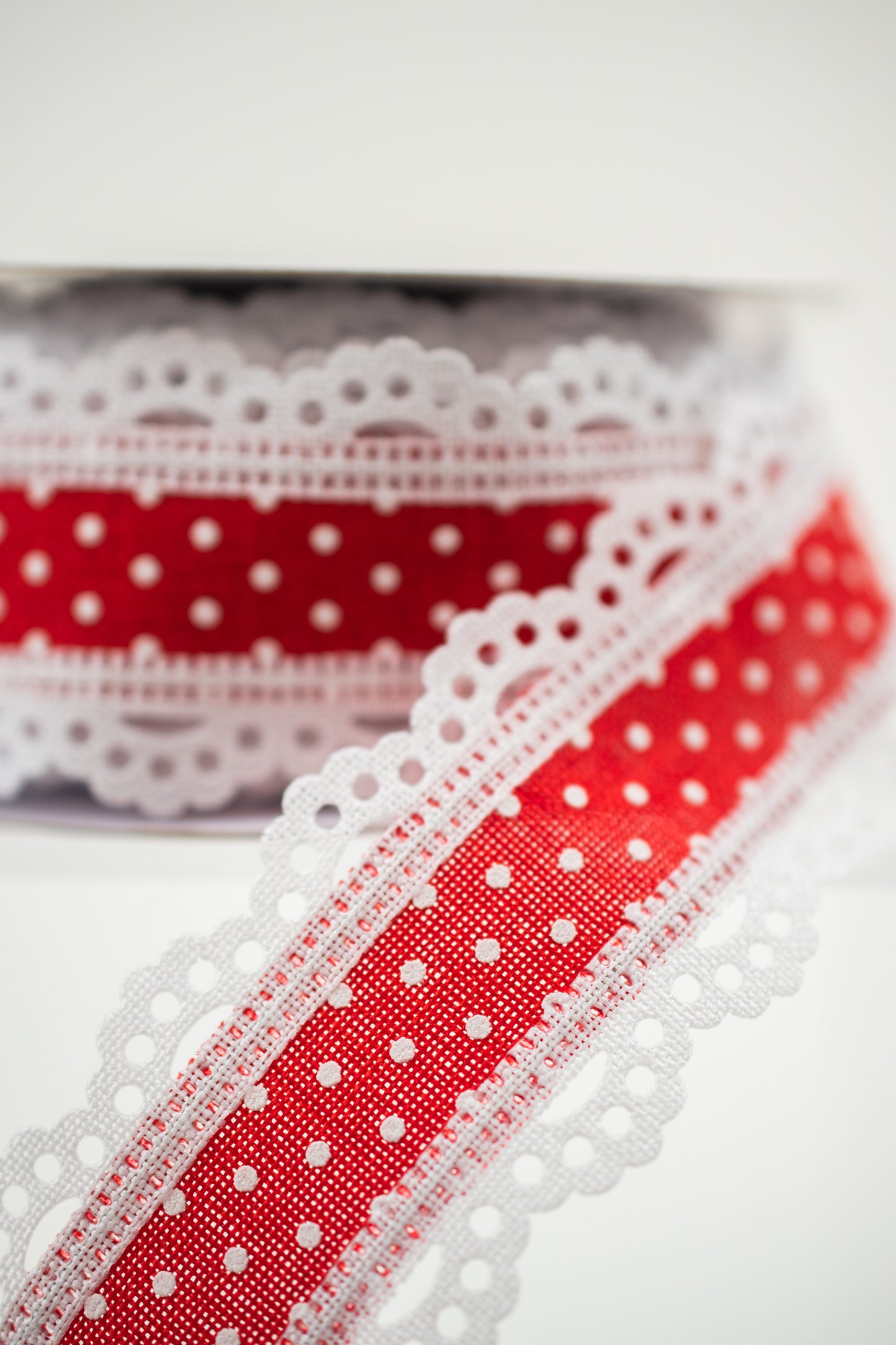 1.5"X10YD RAISED SWISS DOTS W/LACE Color: RED/WHITE